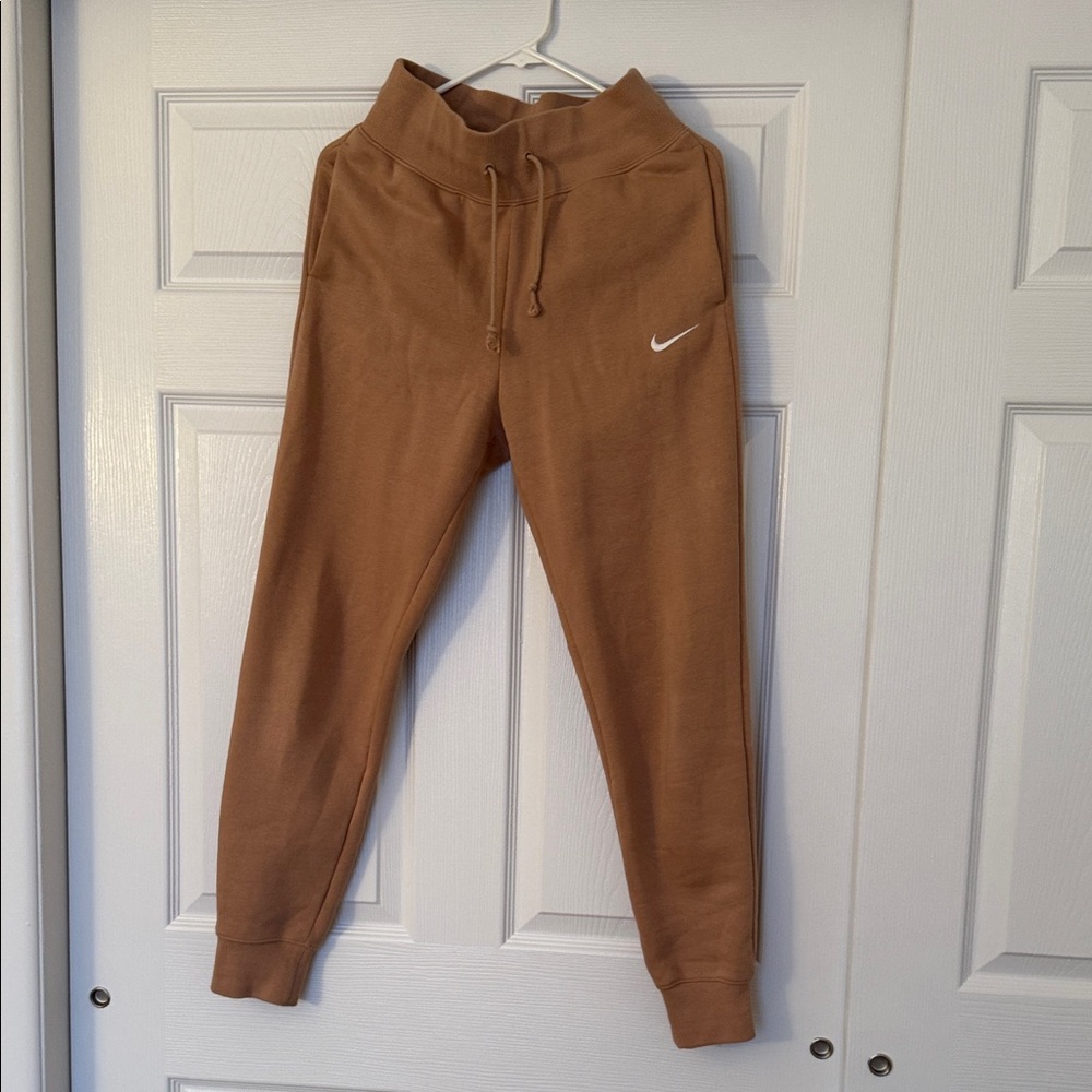 Nike Women Tan Sweatpants